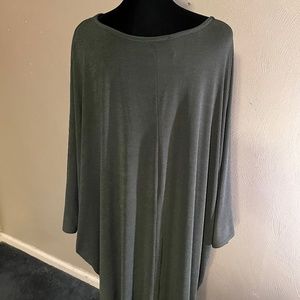 Dolman sleeve Green top plus-size